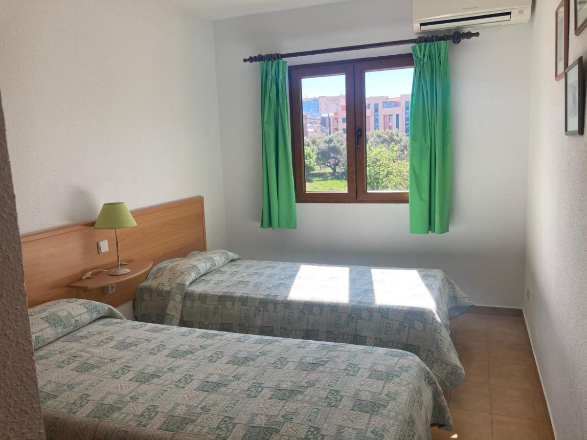 Chalet Adosado En Urbanizacion Con Precioso Jardin เดเนีย ภายนอก รูปภาพ